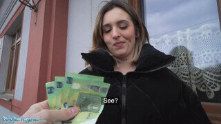 Myss Alessandra a kolosszális csöcsű kitetovált csajszika pénzért dugható